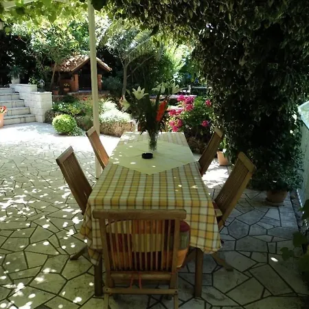 Helena Mit Entspannung Im Whirlpool By Interhome * Mlini