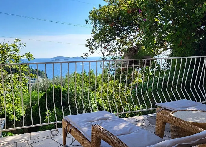 Appartement Helena Mit Entspannung Im Whirlpool By Interhome